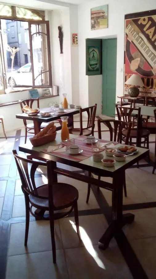 Monestiès Ancien Cafe De La Mairie Bed & Breakfast フランス